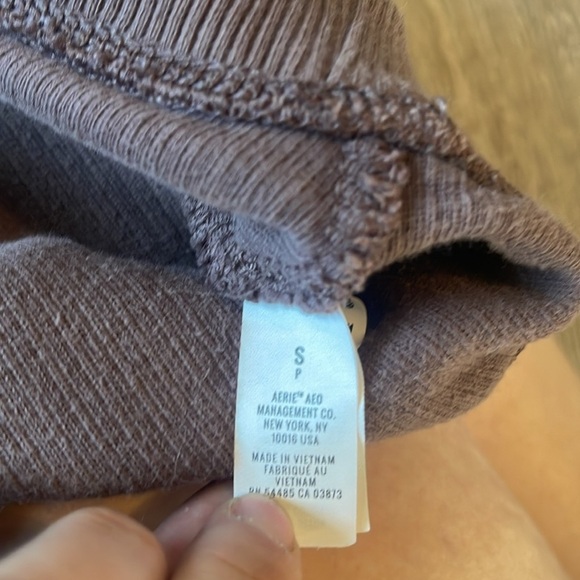 Aerie- Good Vibes Corded Oversized Quarter Zip Sweatshirt brown size small - Picture 5 of 7